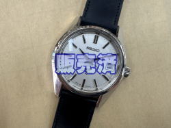 iC[W